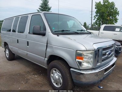 1FBNE3BL5BD****** 2011 Ford E-350