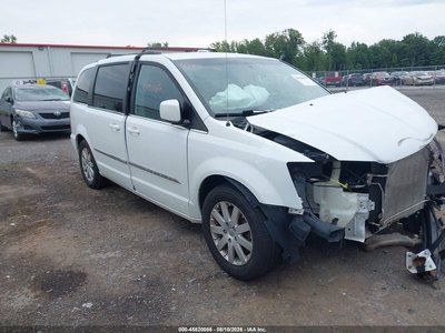 2015 Chrysler Town & Country