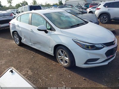 1G1BE5SM3J7****** 2018 Chevrolet Cruze