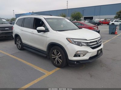 5FNYF6H74HB****** 2017 Honda Pilot