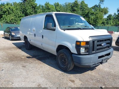 2013 Ford E-350 Super Duty