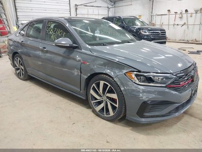 3VW6T7BU0KM****** 2019 Volkswagen Jetta GLI