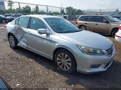 1HGCR2F89DA****** 2013 Honda Accord