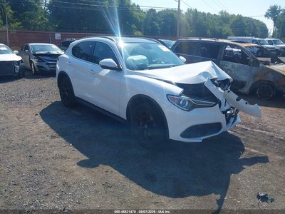 ZASPAKBN7K7****** 2019 Alfa Romeo Stelvio