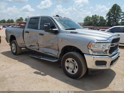 3C6UR5CLXRG****** 2024 RAM 2500