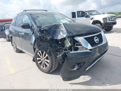 2016 Nissan Pathfinder