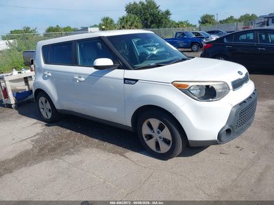 KNDJN2A22G7****** 2016 Kia Soul