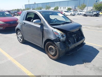 JTNJJXB02FJ****** 2015 Scion iQ