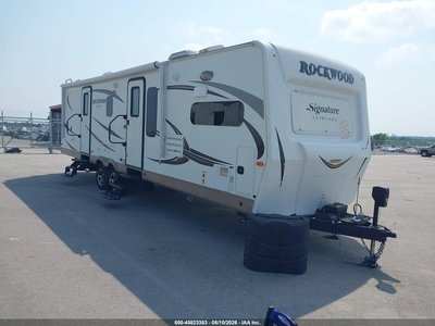 4X4TRLH23H1****** 2017 Forest River Signature Ultra Lite