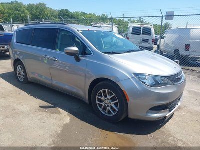 2C4RC1DG1MR****** 2021 Chrysler Voyager