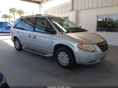 2C8GP44R55R****** 2005 Chrysler Town & Country