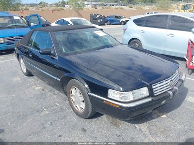 1G6EL12Y52B****** 2002 Cadillac Eldorado