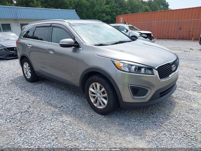 5XYPG4A3XGG****** 2016 Kia Sorento
