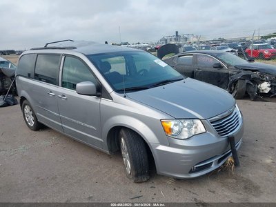 2C4RC1BG5GR****** 2016 Chrysler Town & Country