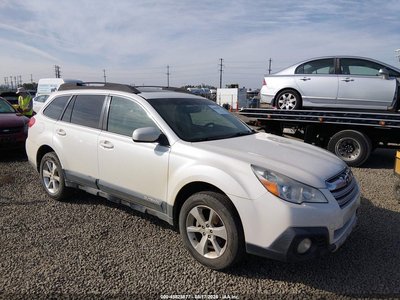 4S4BRBKC3D3****** 2013 Subaru Outback