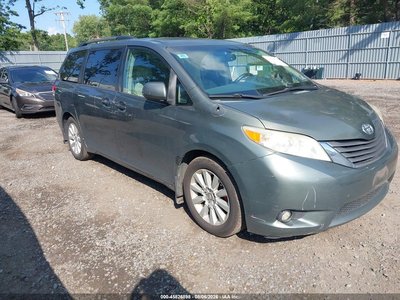 5TDDK3DC0CS****** 2012 Toyota Sienna