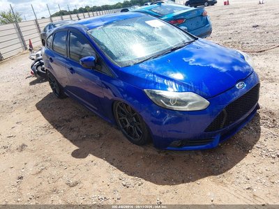 1FADP3L96EL****** 2014 Ford Focus St