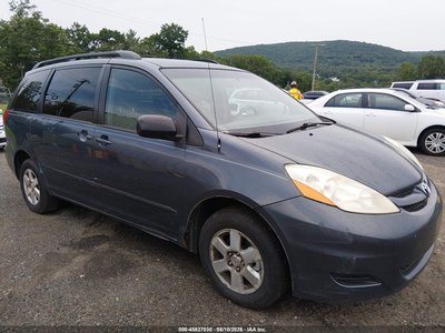 2009 Toyota Sienna