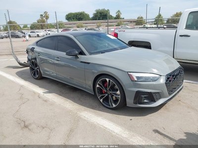 WAUB4CF59NA****** 2022 Audi S5