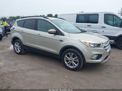 1FMCU0GD5JU****** 2018 Ford Escape