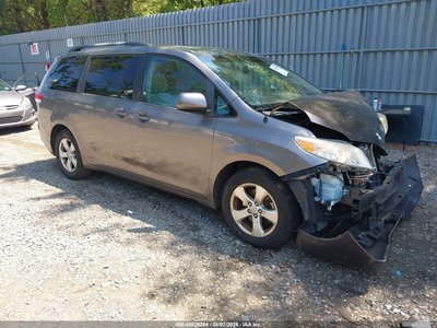5TDKK3DC0DS****** 2013 Toyota Sienna