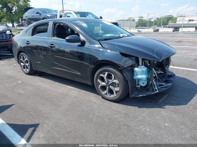 3KPF24AD4ME****** 2021 Kia Forte