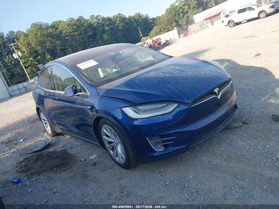 5YJXCBE26LF****** 2020 Tesla Model X