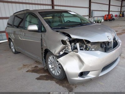 5TDYK3DC3FS****** 2015 Toyota Sienna