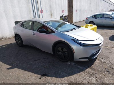 JTDACAAU9R3****** 2024 Toyota Prius
