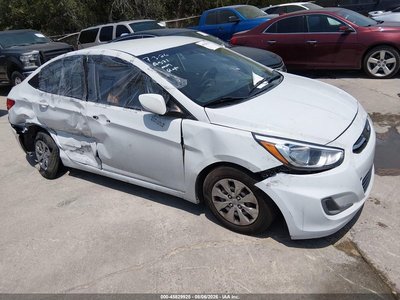 KMHCT4AE4HU****** 2017 Hyundai Accent