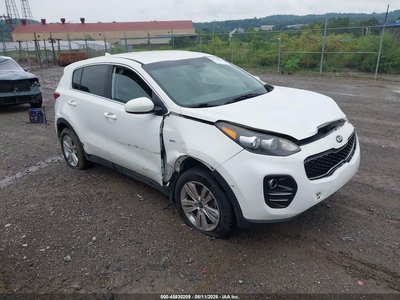KNDPMCAC3J7****** 2018 Kia Sportage