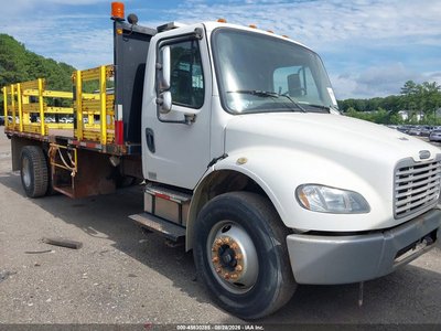 1FVACWDC04H****** 2004 Freightliner M2