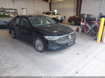 3VWC57BU9KM****** 2019 Volkswagen Jetta
