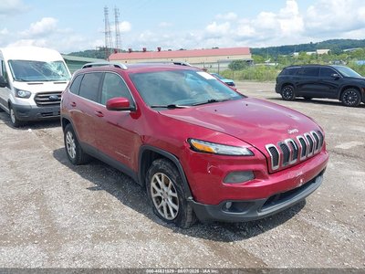 1C4PJMCB1GW****** 2016 Jeep Cherokee