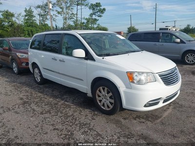 2016 Chrysler Town & Country