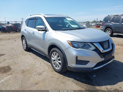 5N1ET2MT7HC****** 2017 Nissan Rogue