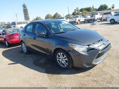 2017 Toyota Yaris
