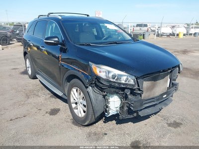 5XYPG4A38JG****** 2018 Kia Sorento