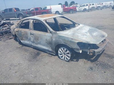 1VWAP7A33DC****** 2013 Volkswagen Passat