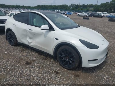 5YJYGDEE1LF****** 2020 Tesla Model Y