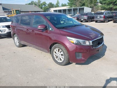 KNDMB5C13J6****** 2018 Kia Sedona