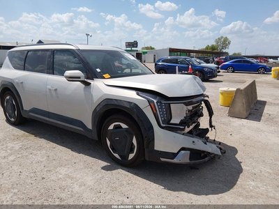 KNDADFS56R6****** 2024 Kia EV9