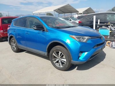 JTMWFREVXHJ****** 2017 Toyota RAV4