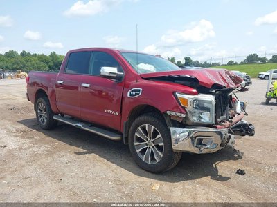 1N6AA1E51HN****** 2017 Nissan Titan