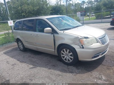 2013 Chrysler Town & Country