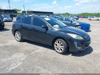 JM1BL1U69B1****** 2011 Mazda 3