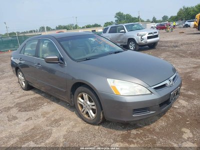 1HGCM56816A****** 2006 Honda Accord
