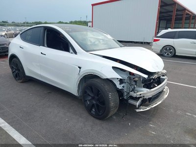 7SAYGDEE7NA****** 2022 Tesla Model Y