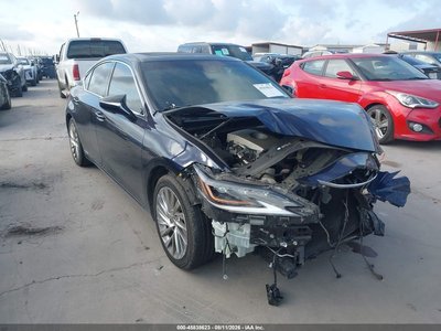 2021 Lexus ES