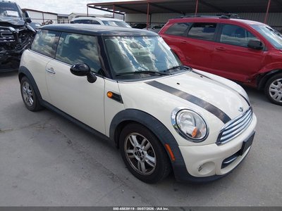 WMWSU3C53DT****** 2013 MINI Hardtop